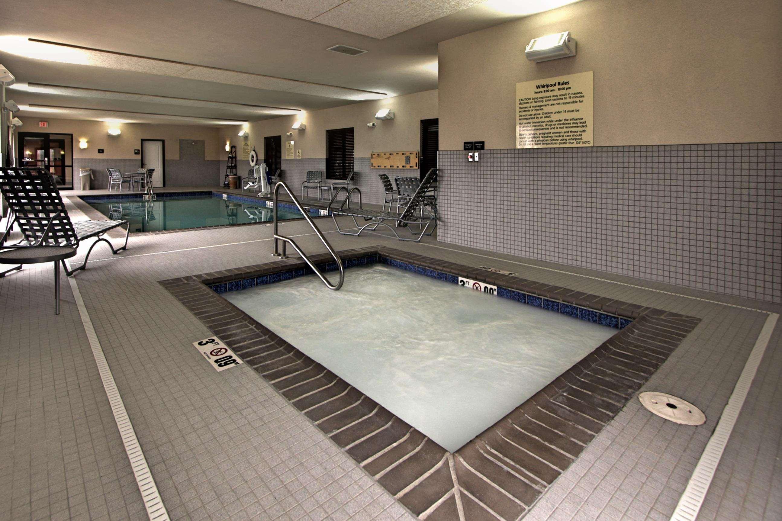 Hampton Inn Defiance Buitenkant foto